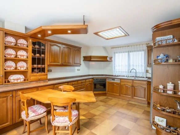 Chalet adosado en venta en CL Major
