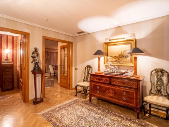 Chalet adosado en venta en CL Major