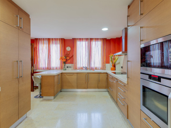 Piso de Lujo en venta en Calle de Colón